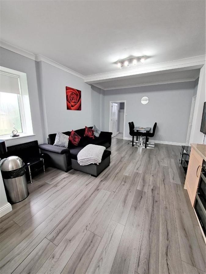 Large Flat Quite Location Modern And Well Equipped Apartment Swanage Exterior photo